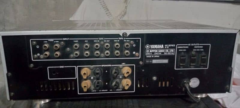 Amplifier YAMAHA Stereo A-8 7