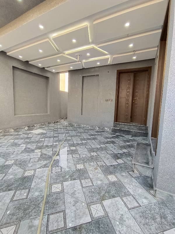 8 Marla Luxary House For Sale Bahria Nasheman, Lahore 3