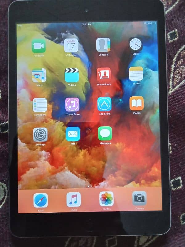 Apple iPad Mini 1st in superior condition 6