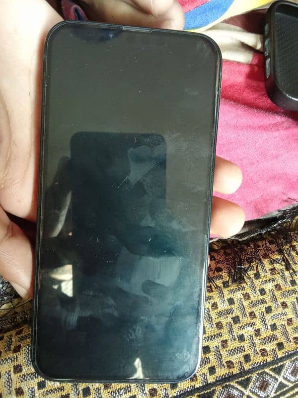 i was just selling iphone 14  dark blue color  condition 9/10  128GB 4