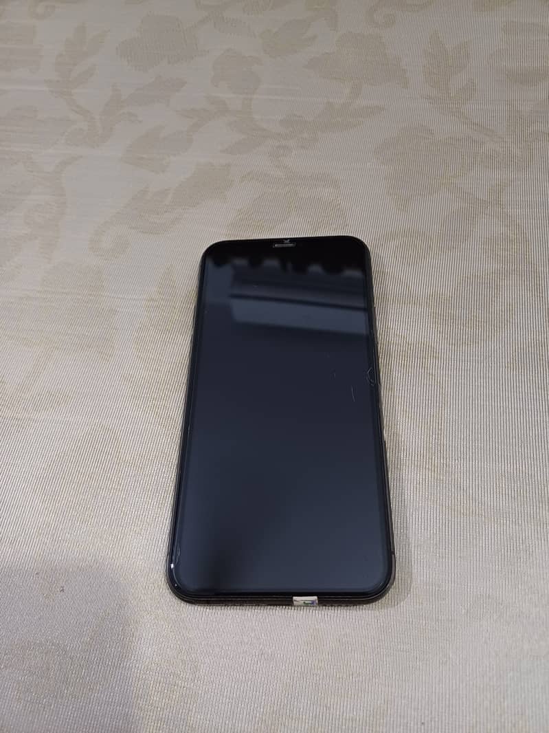 Apple iPhone 11 Pro (64gb/Non-PTA) 1