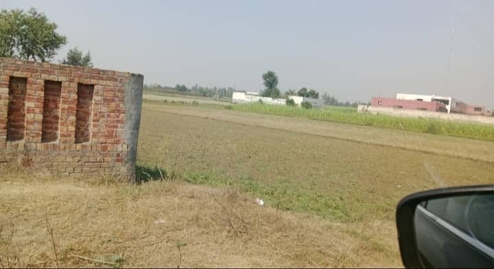 4 Kanal Industrial Plot Available For Sale. 2