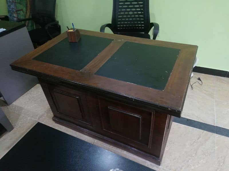 Office table for sale 4