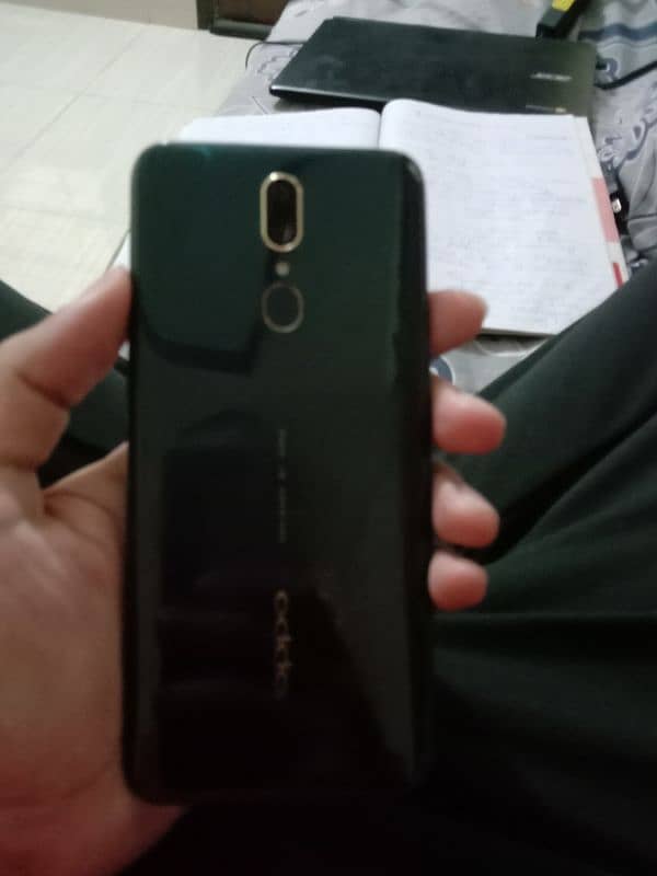 oppo f11 1