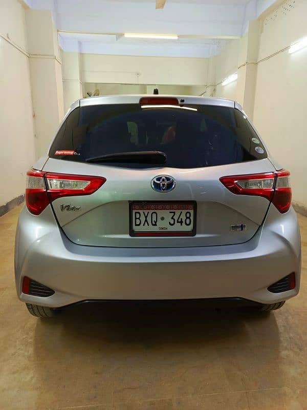 Toyota Vitz 2017 7