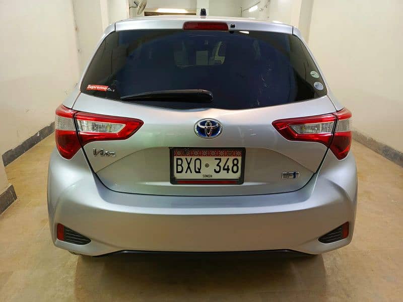 Toyota Vitz 2017 15