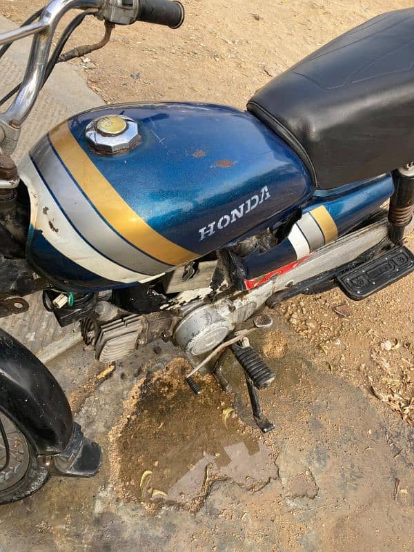 Honda 70 For Sale 1992 Model Tanki Sides Orignal Available in Spare 4