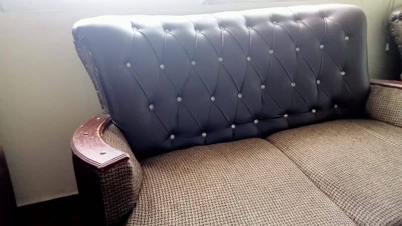 07 Seater Sofa For Sale 0