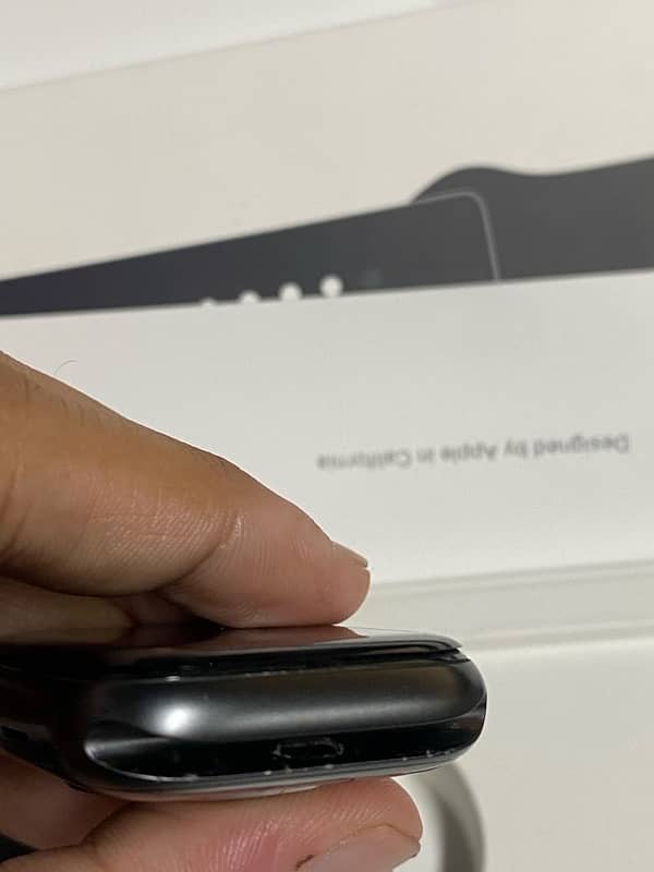 Apple Watch Series 6 44MM Space Gray Aluminum Case Black Sport Band 5