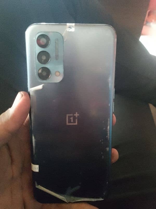 one plus n200 0