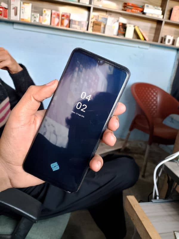 vivo v21e 8+4/128 2