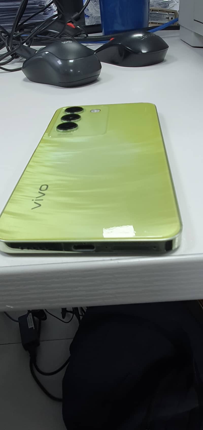 ViVo Y100 only 18 days used 3