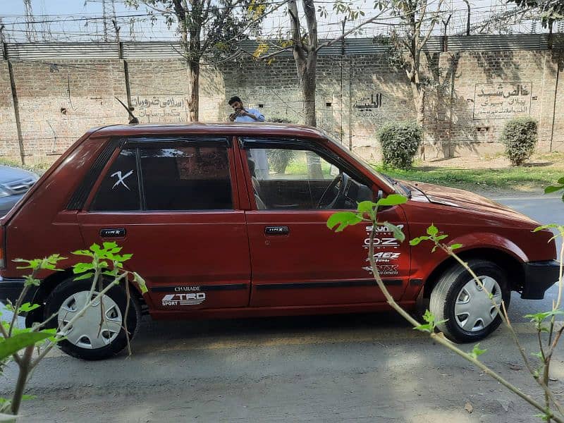 Daihatsu Charade 1982 3