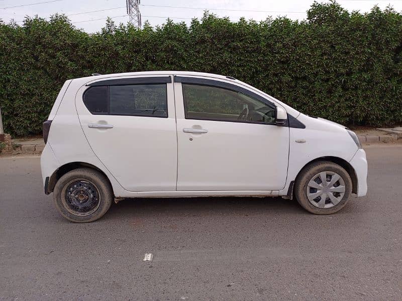 Daihatsu Mira 2015 3