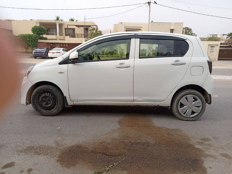 Daihatsu Mira 2015 4