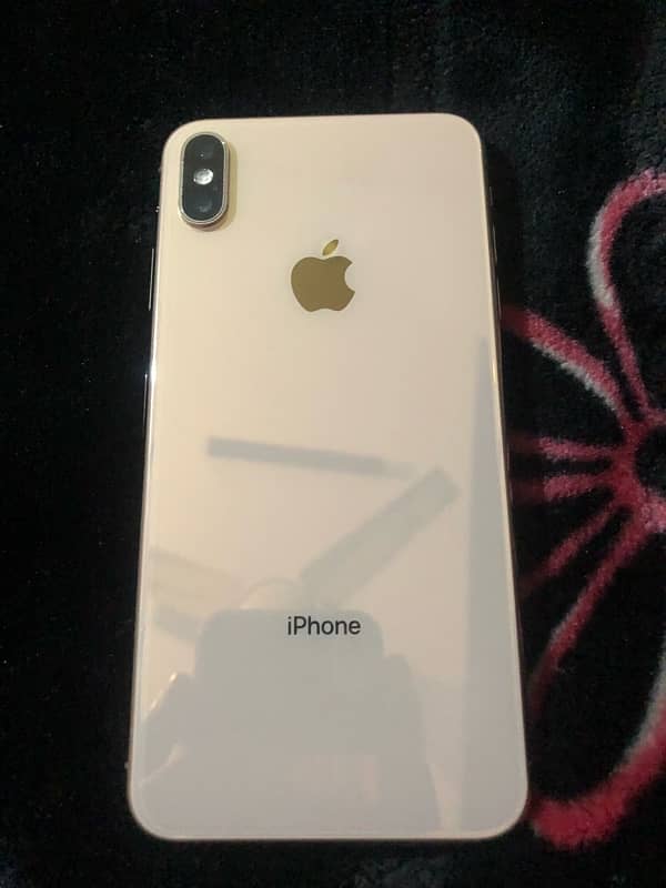 iPhone xs max 1