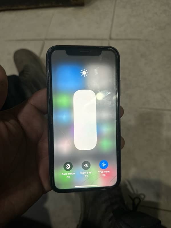 IPHONE 11 64 GB FACTORY UNLOCK 5