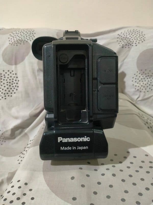 Panasonic mdh2 for sale with original accessories 10/10 condition 2