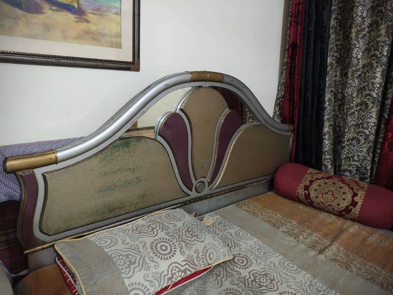 king size bed 1