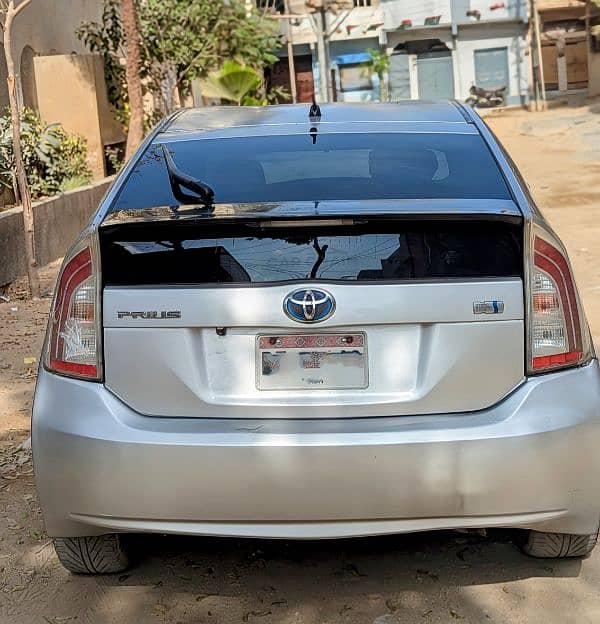 Toyota Prius 2012 s led 3