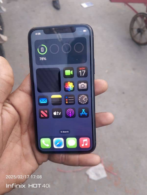 iphone 11 pro 4