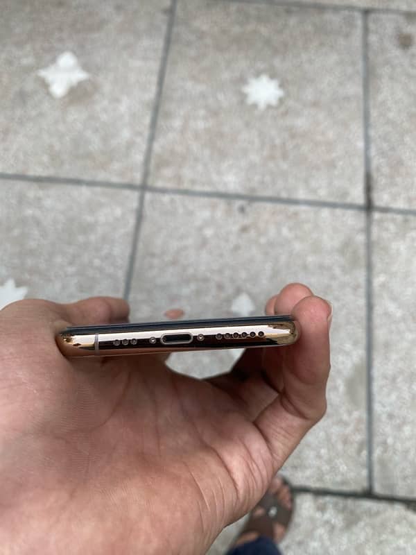 Iphone xs 64GB Factory unlock Waterpack 10/9.5 3