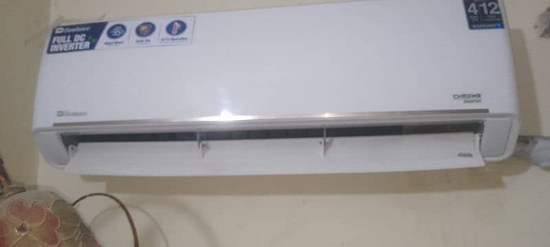 Dawlance inverter ac for sale. just like new. zero 301 4643161 1