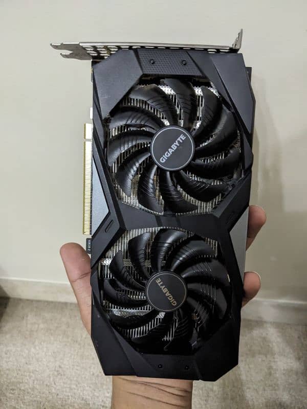 Gigabyte GTX 1660 super 0