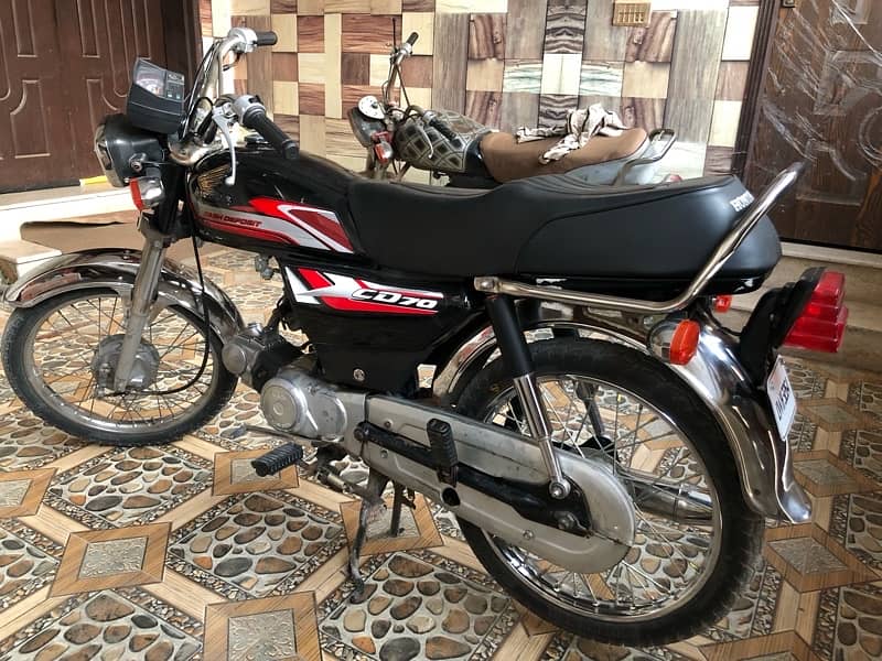 Honda CD 70 2006 3