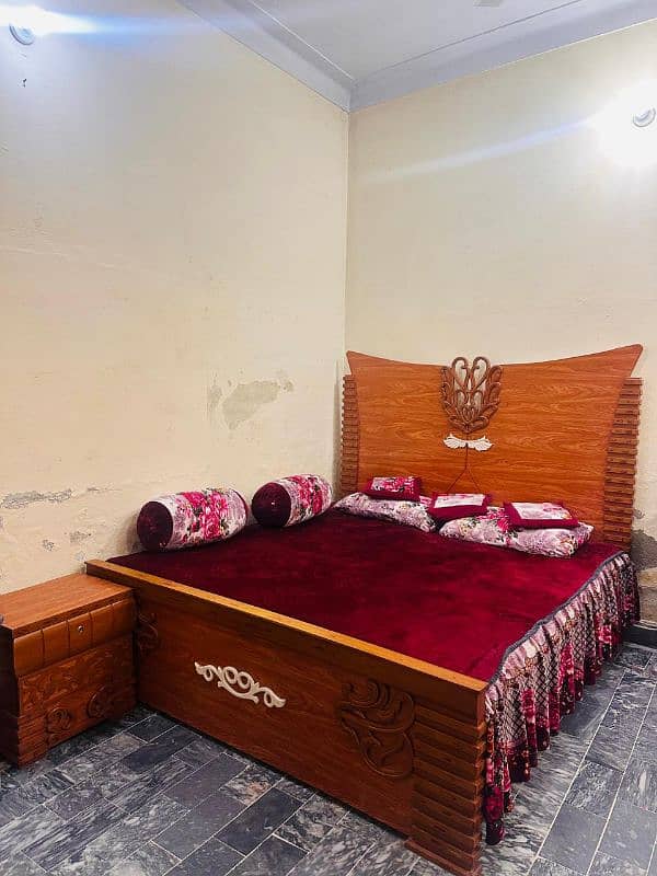 Full Size Bed Condition like New 1