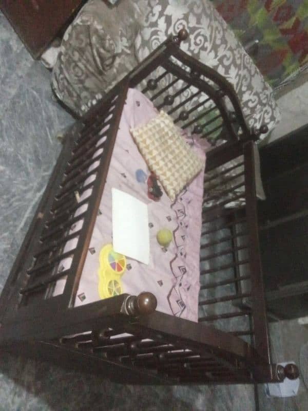 baby bed with draw and with heavy wood work all ok bilkul teak ha. 0