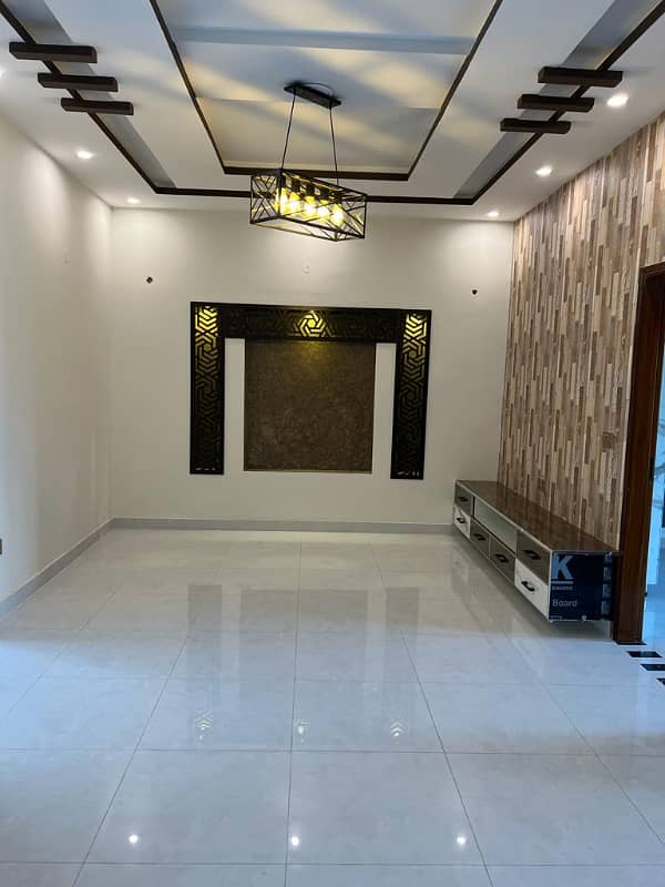 10 MARLA BRAND NEW UPPER PORCTION AVAILABLE FOR RENT IN JUBILEE TOWN LAHORE 7