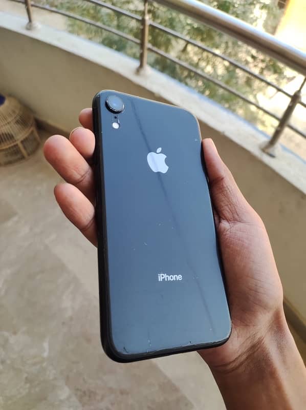 iPhone XR jv 4