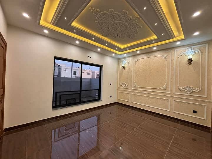 10 Marla Corner Brand New Luxury Tripple Storey Luxrious House For Sale in Buch Multan 6