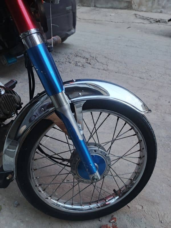 Crown 70cc bike 1 hand use perfect condition 2