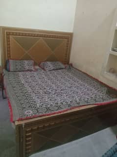 Double Bed+dressing table