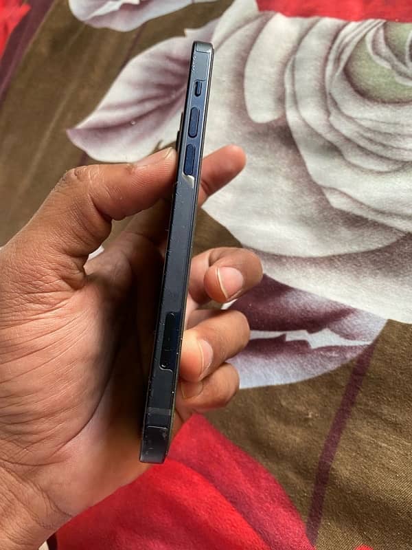 iPhone 12 Non pta urgent sale 5