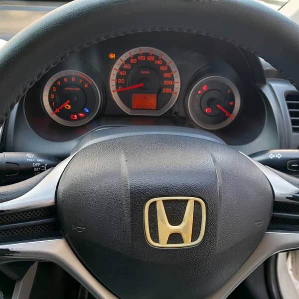 Honda City IVTEC 2010 3