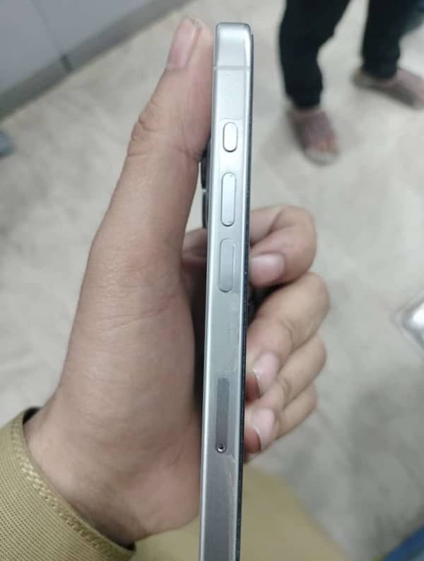 I phone 15pro max non pta 512gb 3