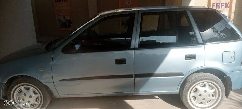 Suzuki Cultus 2000 4