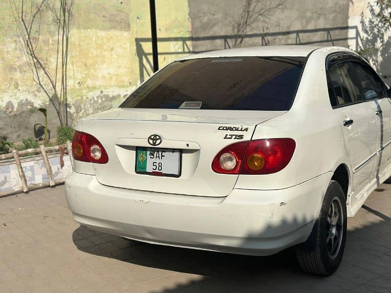 Toyota Corolla Altis 2005 3