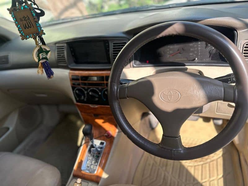 Toyota Corolla Altis 2005 5