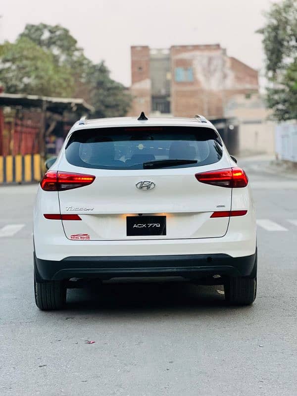 Hyundai Tucson 2021 Model AWD 3