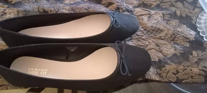 2 pair of ladies shoes for sale 6