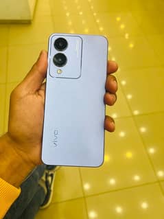 vivo y17s 4+4 128 with box sold out