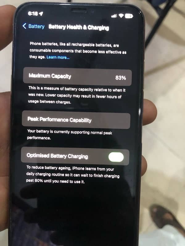 I phone Xs Max 64 GB Gold PTA Approved 6