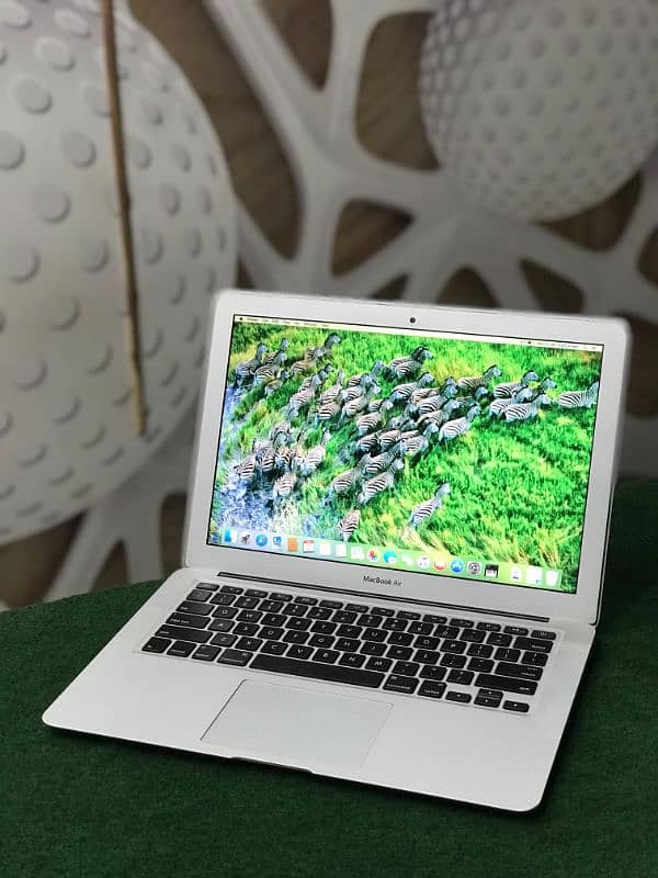 MacBook air 2015 Core i5  8gb ram 128ssd backlight key slim laptop 1