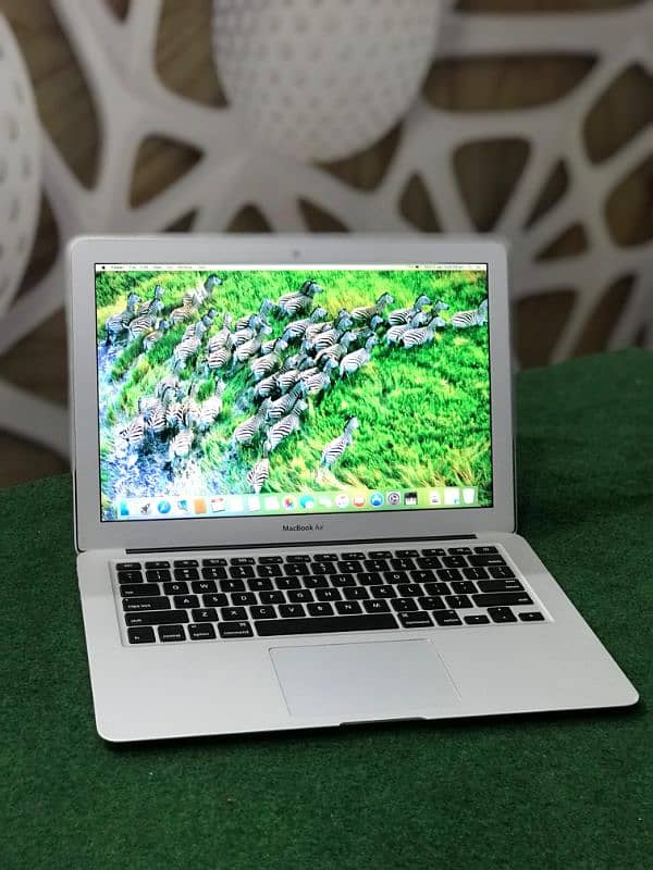 MacBook air 2015 Core i5  8gb ram 128ssd backlight key slim laptop 4