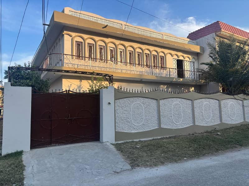 Corner House for sale in bilal town 1