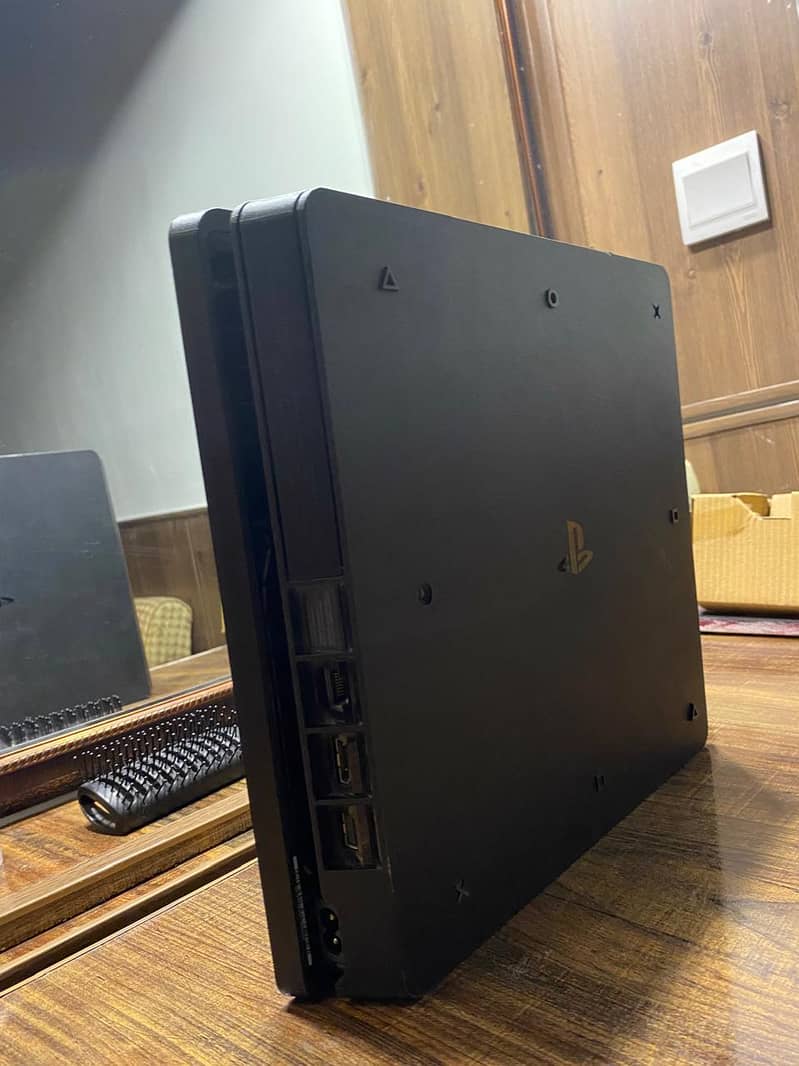 PS4 Slim 500GB - Excellent Condition For Sale 7